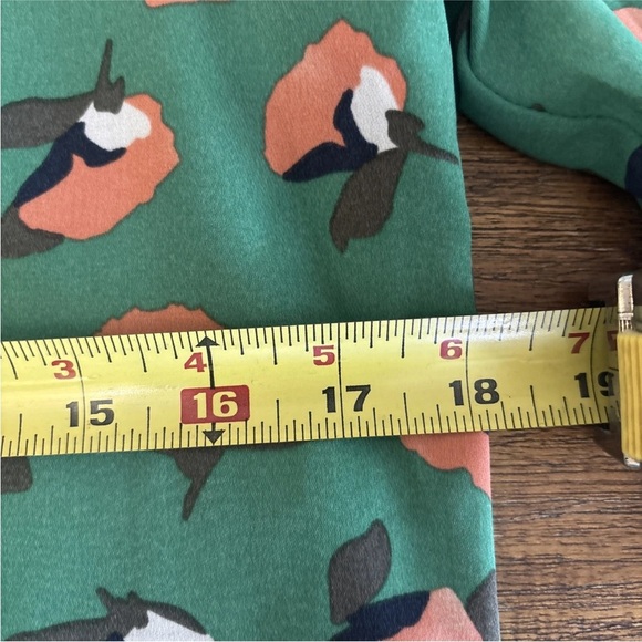 Jade Melody Tam Floral Print Dress With Bell Sleeve Size Small NWT - Picture 7 of 14